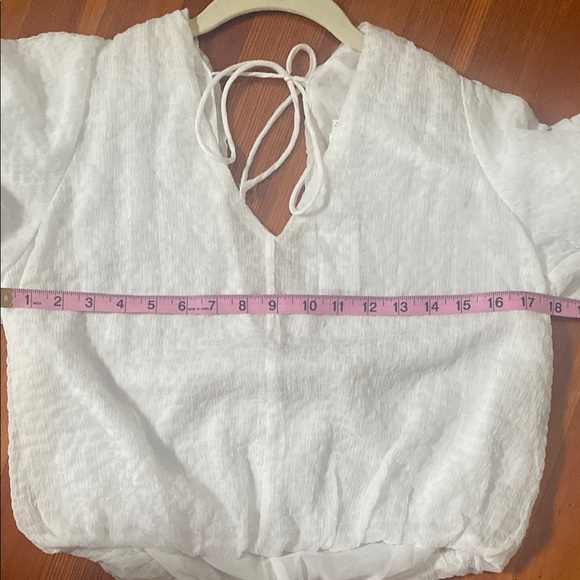 NWT ASTR the Label, Bubble Sleeve Gauze Top, Medium - Picture 8 of 9